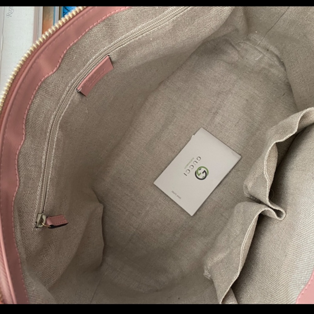Gucci embossed bag - Picture 4 of 4